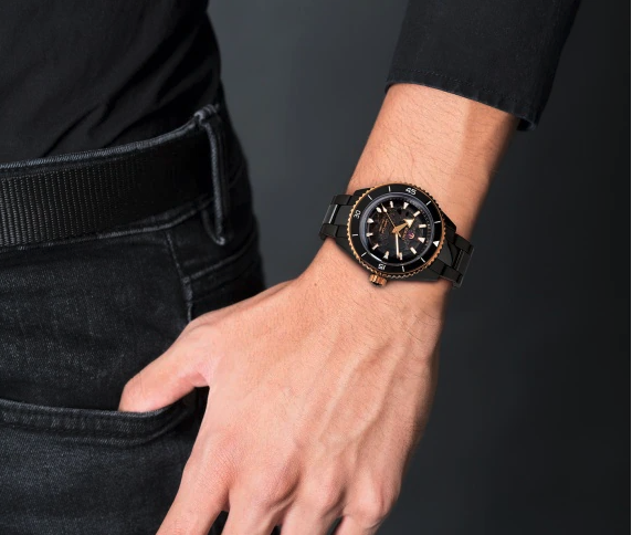 rado - captain cook high-tech ceramic