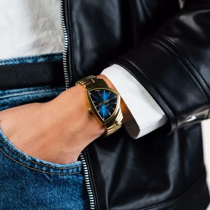 hamilton ventura quartz