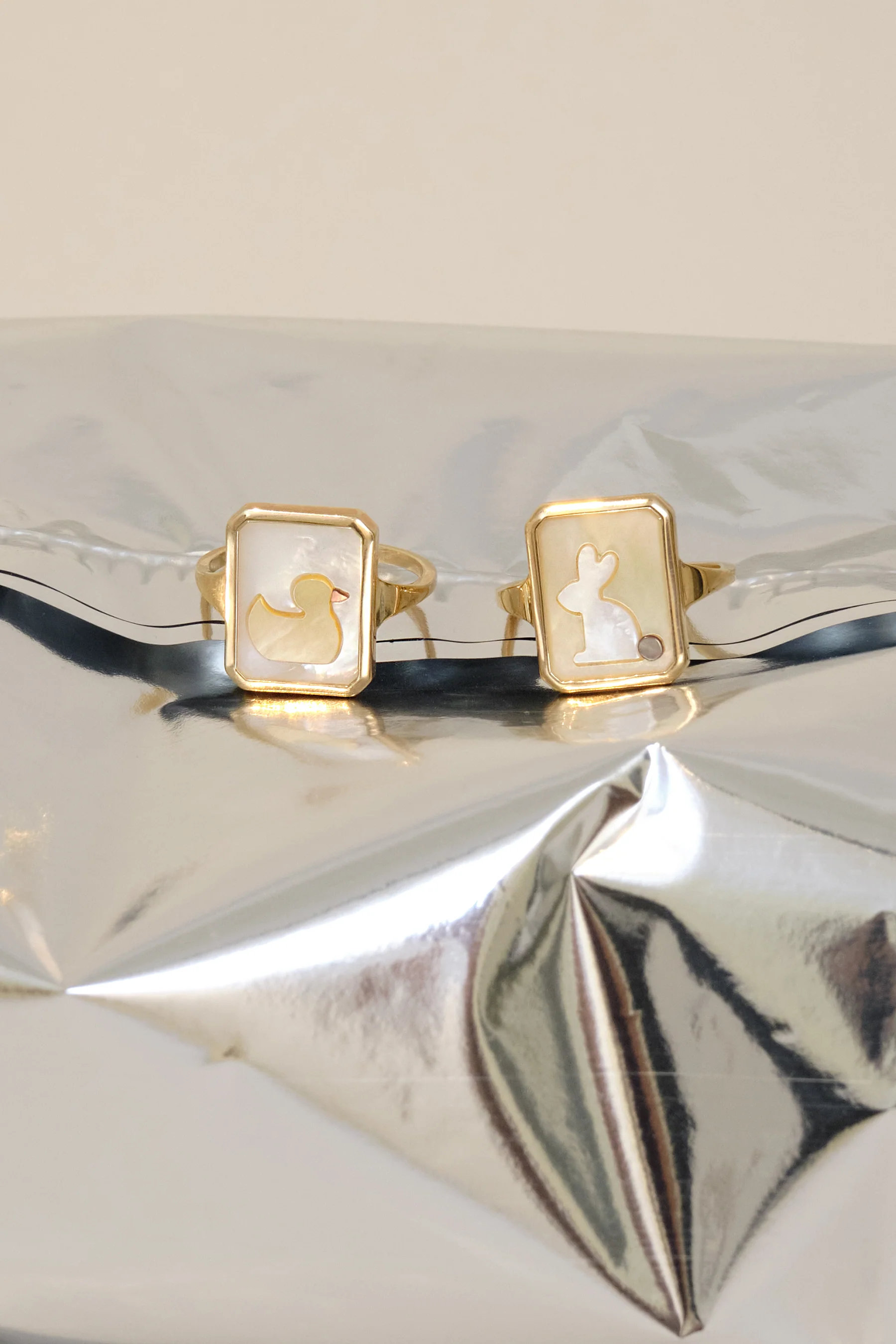 anello cameo madreperla conejito