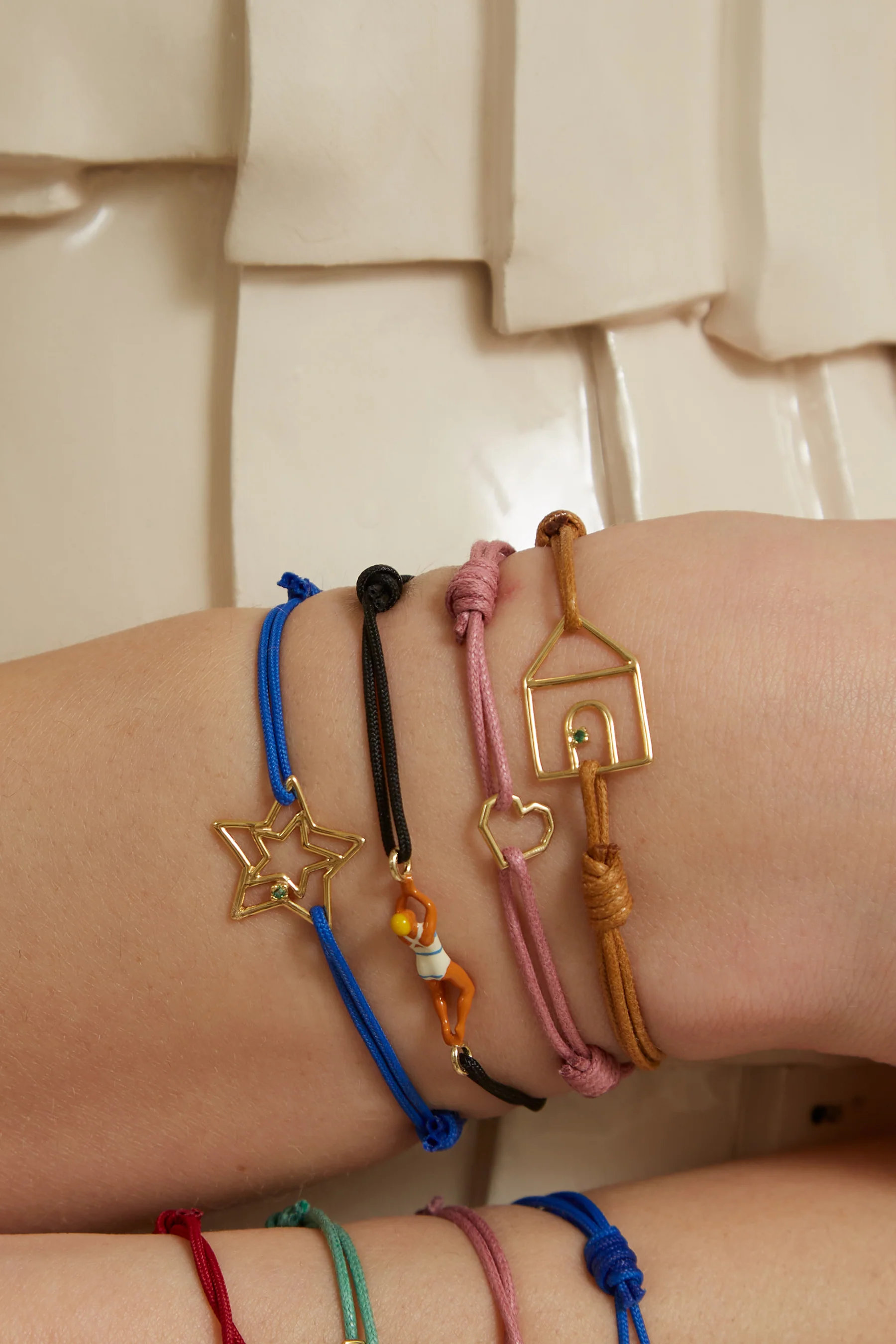 nadadora rahada smalto blu bracciale cordino