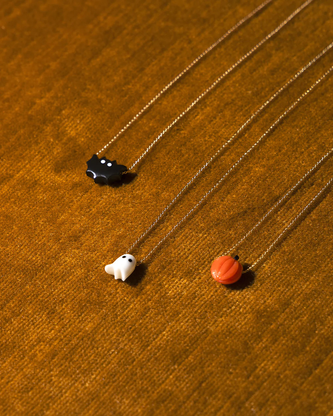 bat collana