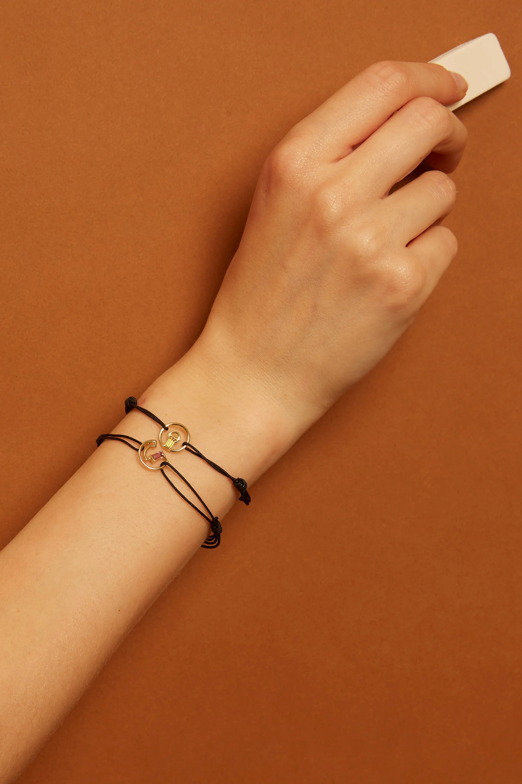 letra g tormalina bracciale cordino