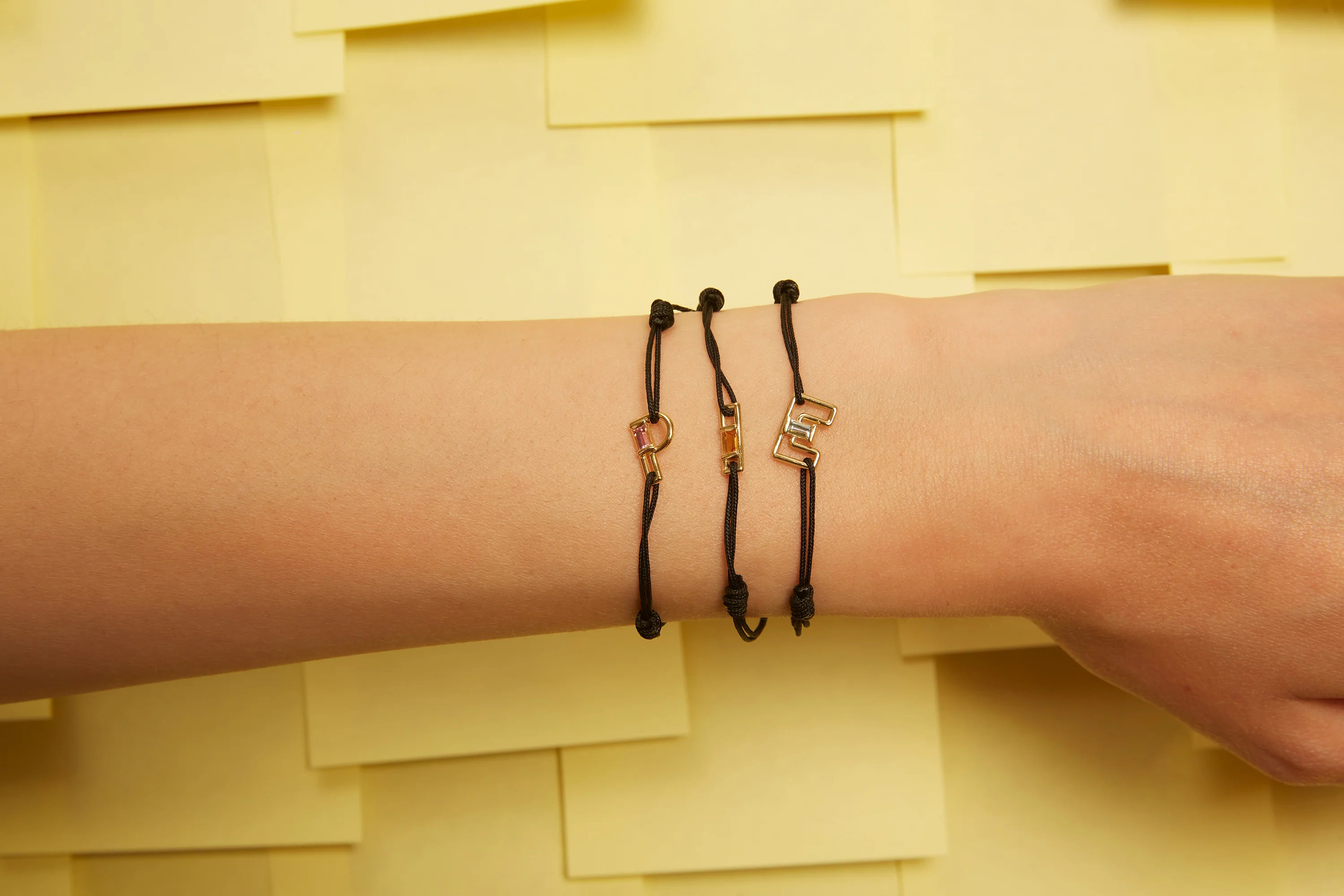 letra i citrino bracciale cordino